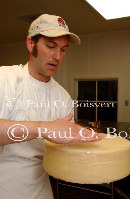 Cheese Making 30-08-01090