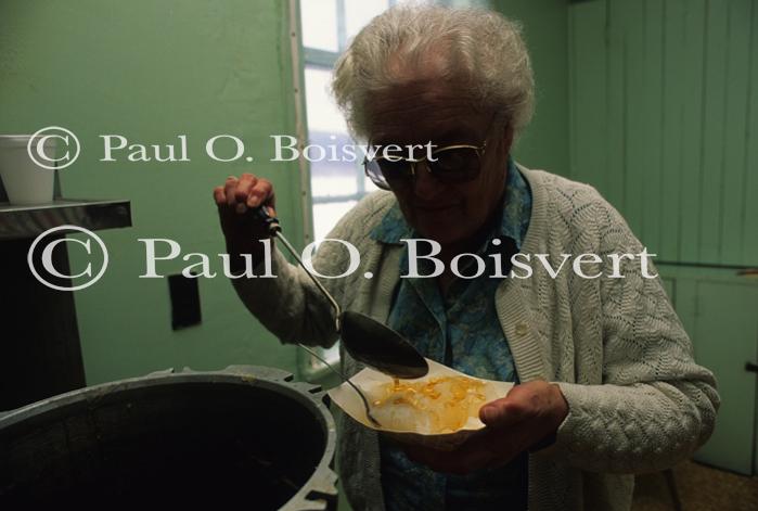 Maple Sugaring 30-20-07381