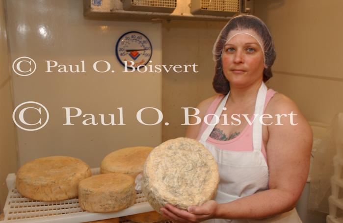 Cheese Making 30-08-01057