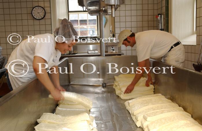 Cheese Making 30-08-01076