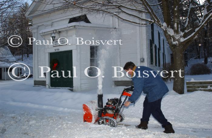 People-Winter 60-24-01672