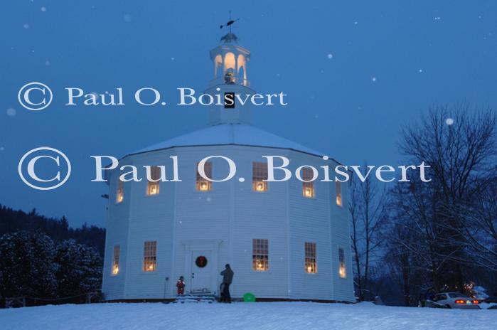 People-Winter 60-24-01674