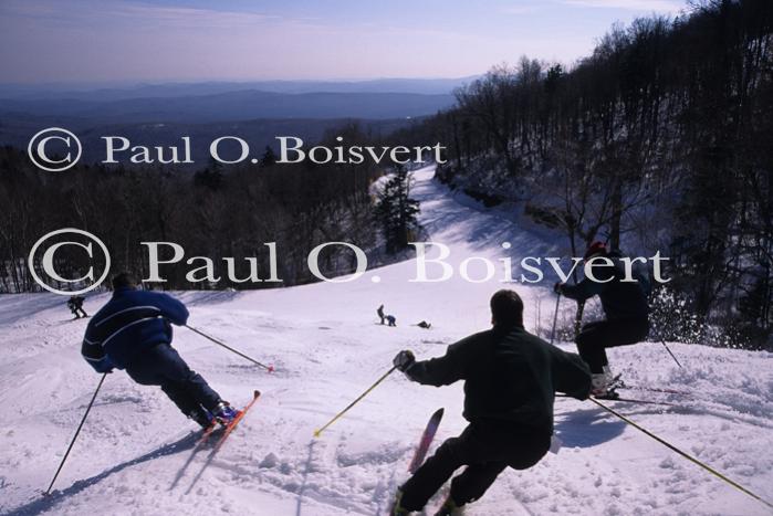 Sports-Skiing 75-55-07909