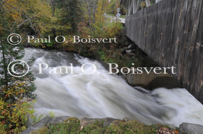 Scenery-Waterfalls 70-25-00992