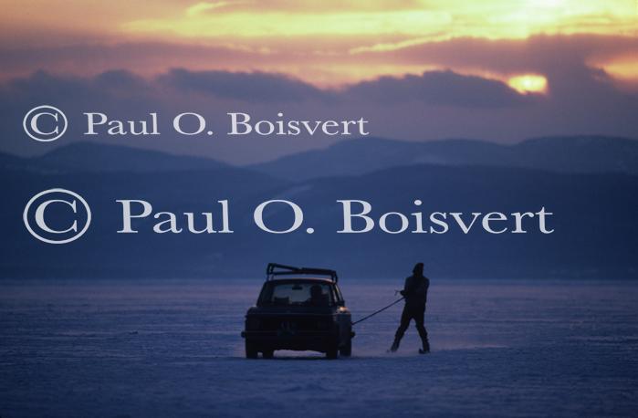 People-Winter 60-24-00282