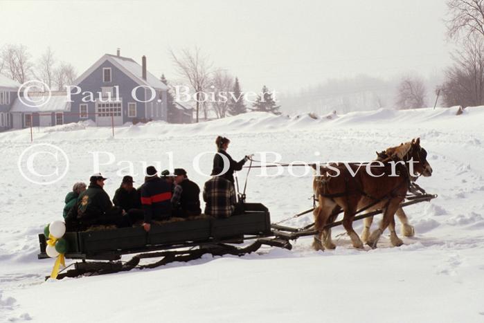 People-Winter 60-24-01077