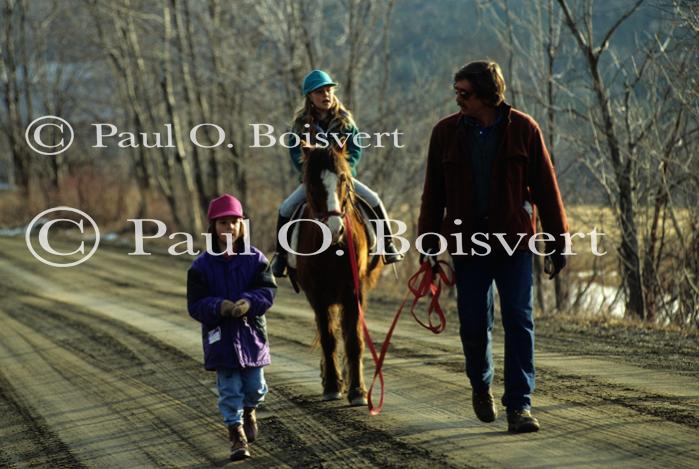 Sports-Horseback 75-30-00477