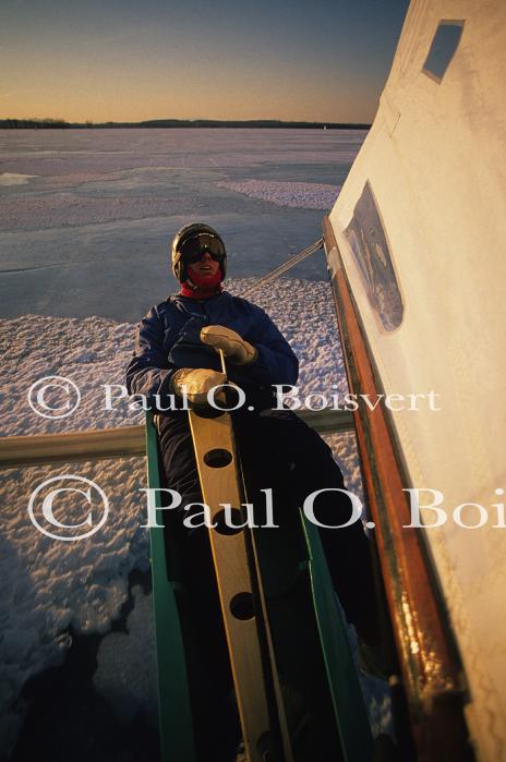 Sports-Iceboat 65-18-00085