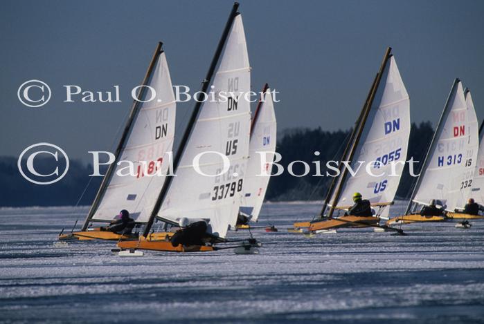 Sports-Iceboat 65-18-00205