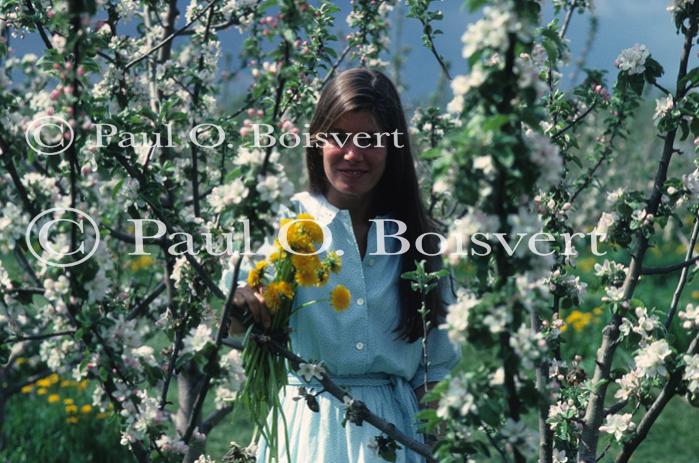 People-Spring 60-00-01634