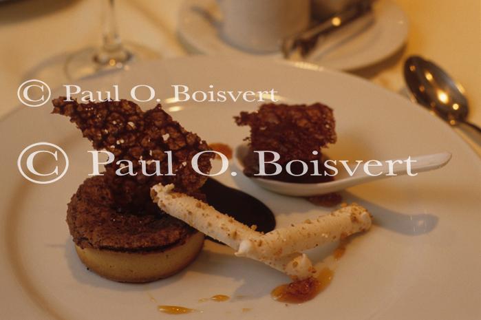 Quebec City 90-35-00598